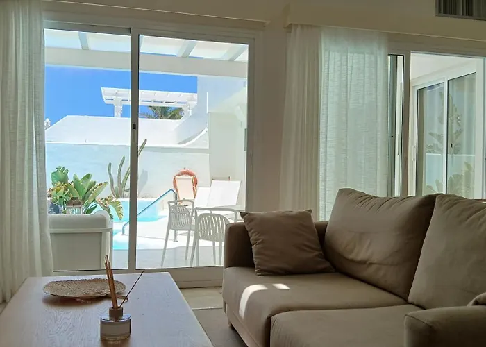 Natural Renacer Zen Villa Corralejo